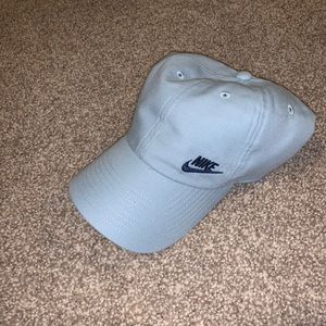 women’s nike hat